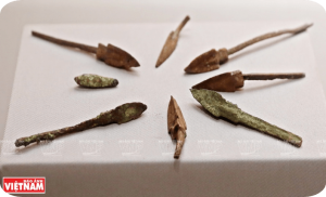 Mũi Tên Bằng đồng Tìm Thấy ở Cổ Loa (hà Nội 1959) Min