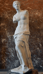 Tượng Thần Vệ Nữ Hiện được Trưng Bày Tại Bảo Tàng Lu Vơ Rơ (pháp). Min