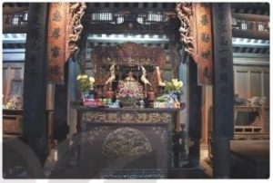 Bàn Thờ Tổ Tiên Của Người Kinh(bảo Tàng Dân Tộc Học Việt Nam) Min