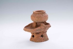 Nồi Và Cà Ràng(bếp đun) Bằng đất Nung Một Trong Những Hiện Vật Tiêu Biểu Của Văn Hoá Tiền Óc Eo Min