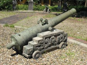 Súng Thần Công Thời Nguyễn(internet) Min