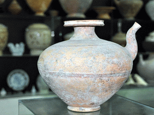 Bình Kiểu Kendy. (baotanglichjsu.vn)