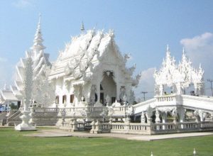 Đền Wat Rong Khun Nằm ở Chiềng Mai, Thái Lan Min