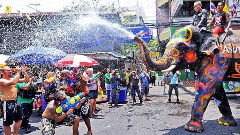 Lễ Hội Té Nước Songkran, Thái Lan Min