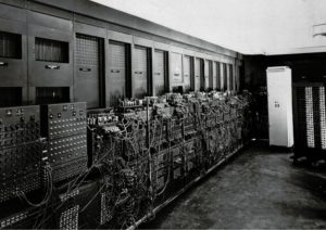 Máy Tính Eniac (giôn Mau Li Và Prét Pơ Éc Cơ, 1946) Máy Tính điện Tử đầu Tiên
