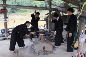 Nghề Rèn Của Người Nùng ở Cao Bằng. Min