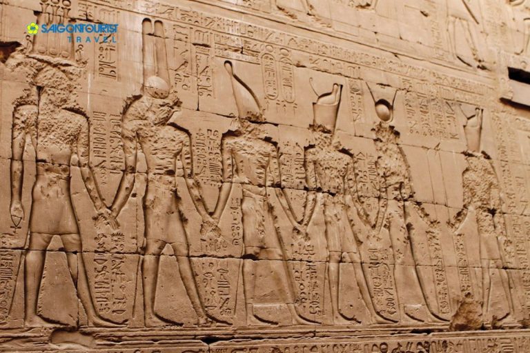 Những Bức Tranh ở đền Abu Simbell (ai Cập) Vẫn Gần Như Nguyên Vẹn Và Sống động. Min