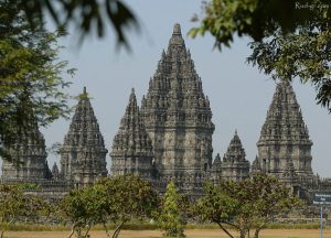 Prambanan Là Một Ngôi đền Hindu Nằm ở Trung Tâm Của Java, Inđônêxia. (i) Min