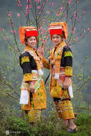 Trang Phục Của Phụ Nữ Dao (lạng ơn) Min