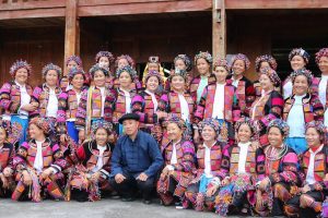 Trang Phục Thường Ngày Của Người Lô Lô (Ảnh Sưu Tầm) Min